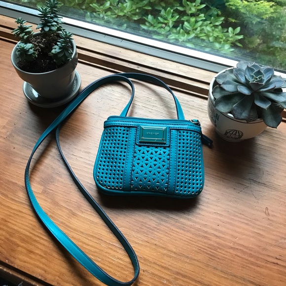 Nine West Handbags - Cute little Nine West blue purse